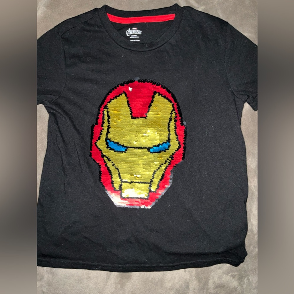 Marvel Avengers Iron Man Reversible Sequin Big Face Superhero Costume T-Shirt - Picture 3 of 5
